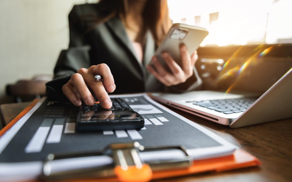Optymalizacja finansów: jak skutecznie analizować wartość środków trwałych